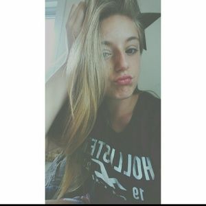 Meet your Posher, Lexie