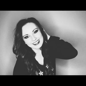 Meet your Posher, Vanessa