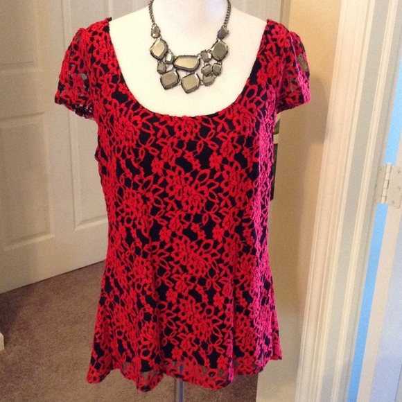 🎊SALE🎉 BEAUTIFUL BLOUSE WITH SHEER BOW IN BACK - Picture 1 of 3
