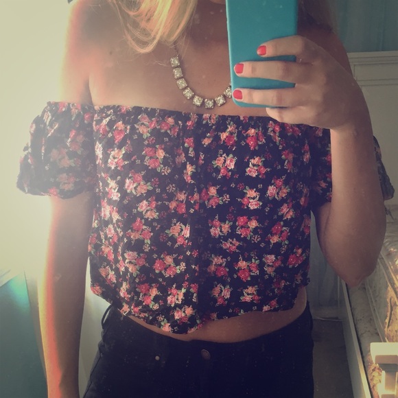 Floral Print Off the Shoulder Crop Top