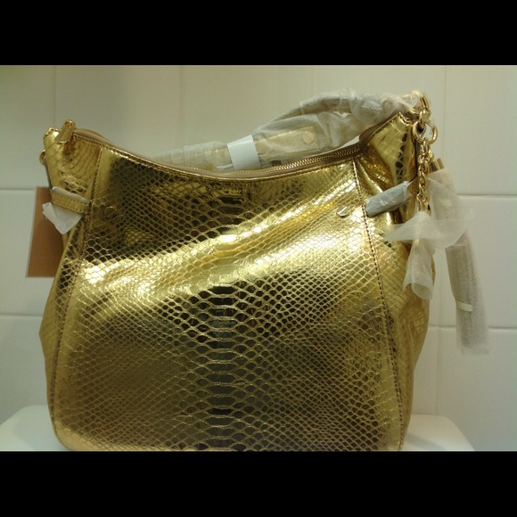 MK Pale Gold Megan - Picture 2 of 3