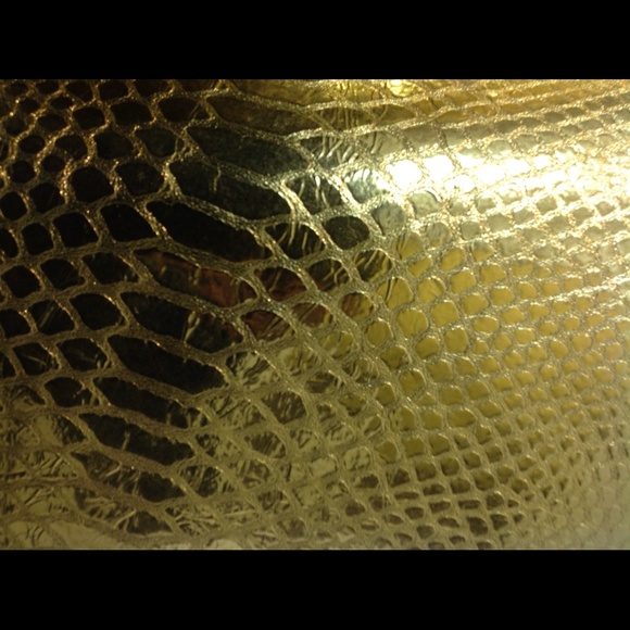 MK Pale Gold Megan - Picture 3 of 3