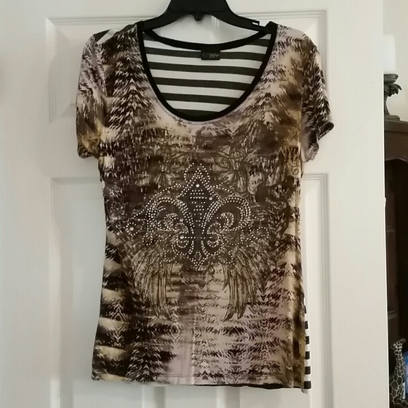 Tee shirt