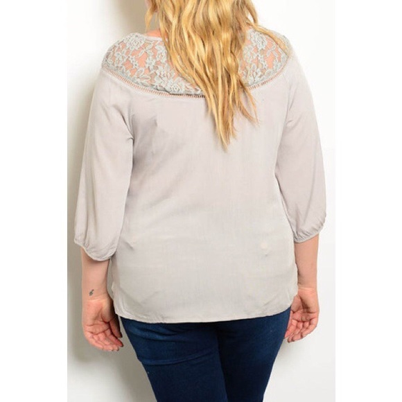 Plus Size Lace 3/4 Sleeve Top - Picture 2 of 2