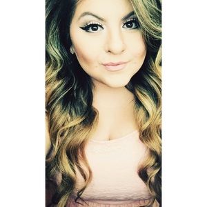 Meet your Posher, Abby