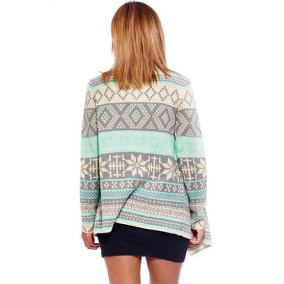 Aztec Cardigan - Picture 2 of 3