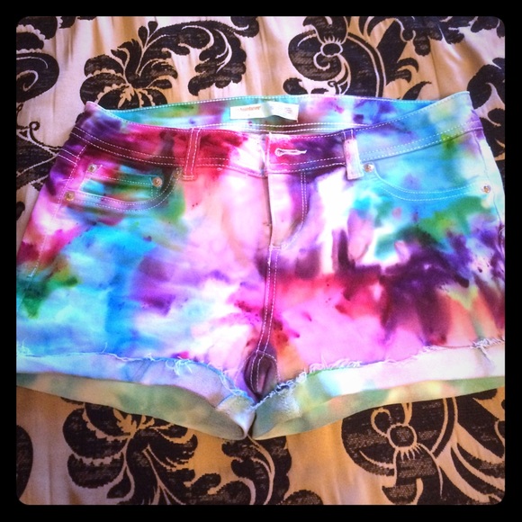 tiedye shorts
