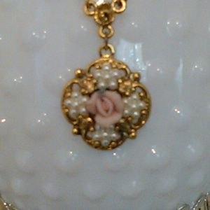 1928 Jewelry Necklace