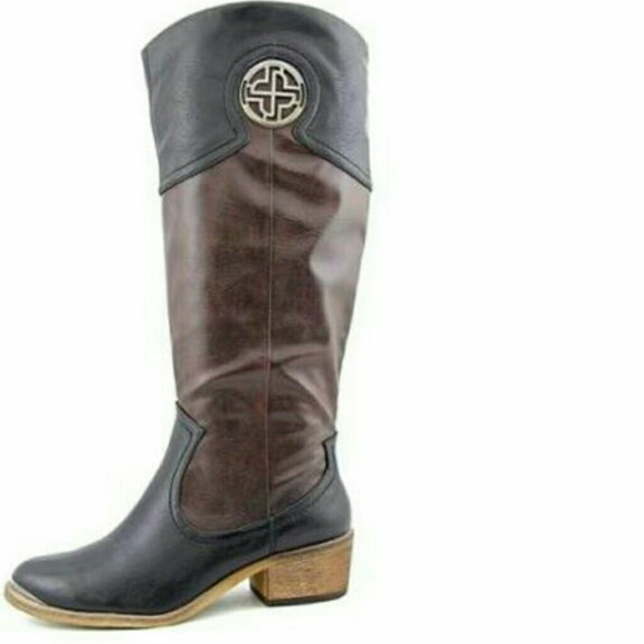 baretraps Shoes - Black and Brown Bare traps Boots Size 6 Paramount