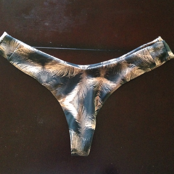 Stonefoxswim Other - Stone fox swim tucker bottom in island oasis