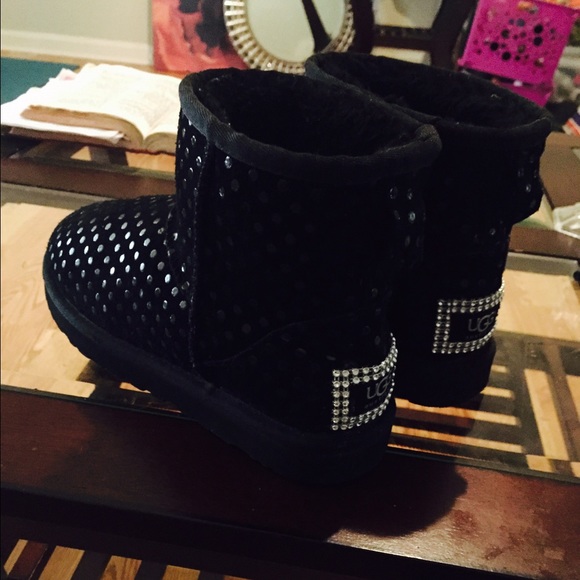 Uggs 🚫 Sold