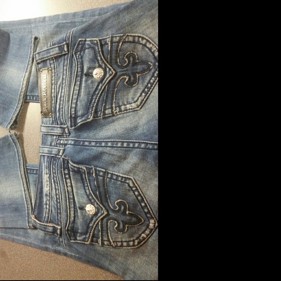 Like new rock revival jeans sz 28.