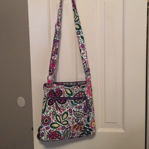 Like New Vera Bradley Sling bag