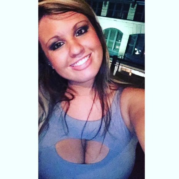 Meet your Posher, Makenzie - Picture 1 of 1