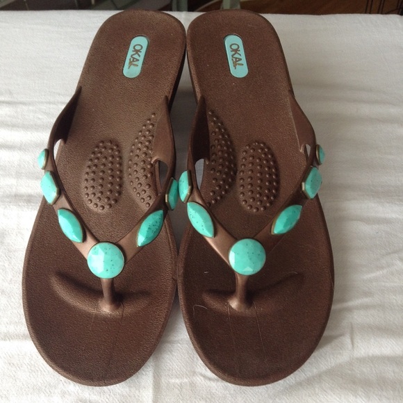Wedge flip flop sandals