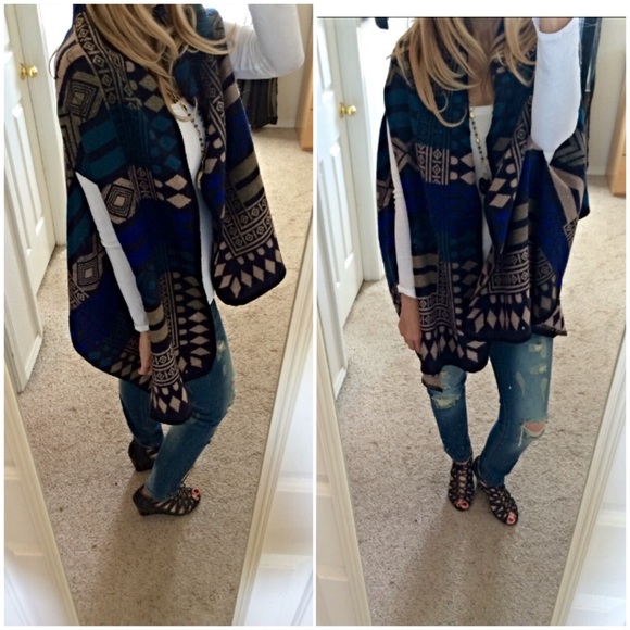 Final Clearance 🚛Geo pattern poncho - Picture 2 of 4