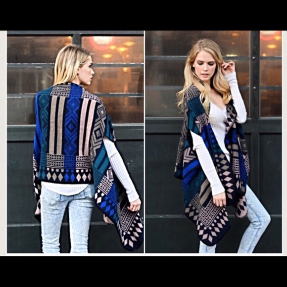 Final Clearance 🚛Geo pattern poncho - Picture 3 of 4