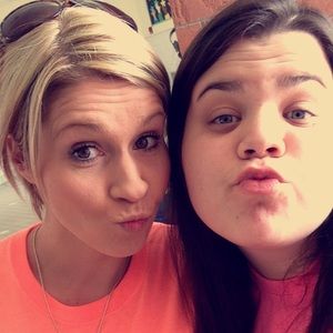 Meet your Posher, Sierra