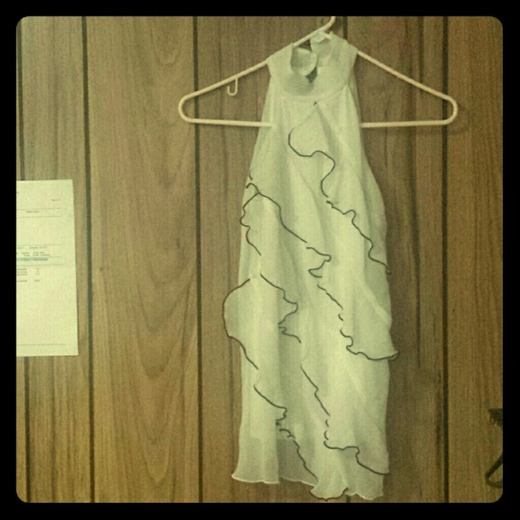 Blouse with ruffles
