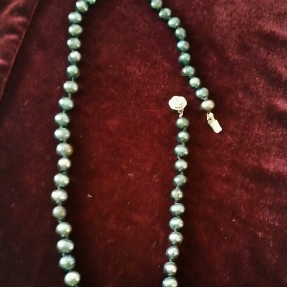 Vintage Fresh Water Pearls Necklace - Picture 2 of 3