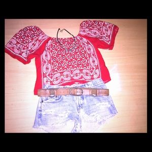 Pretty floral crop top