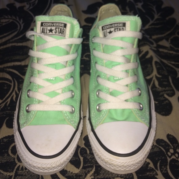 mint converse
