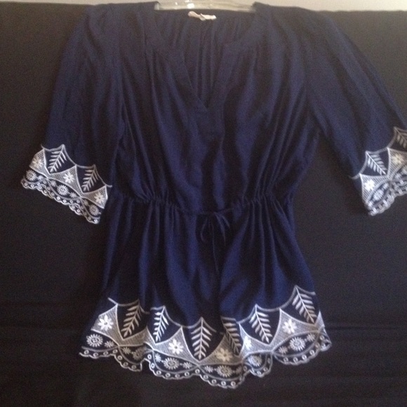 Women's navy blue chiffon top - Picture 1 of 3