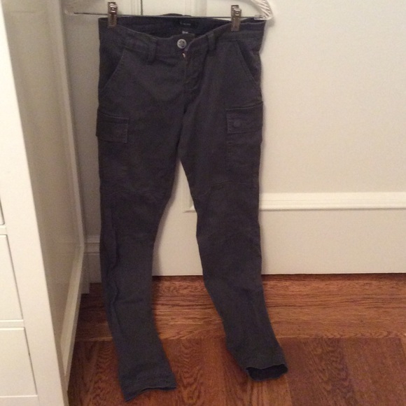 Blue skinny pants with cargo pockets