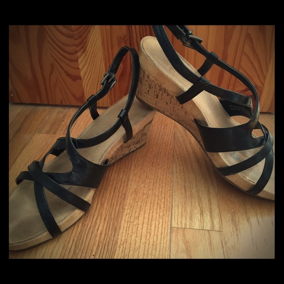 ▪️ Black & Cork Wedges ▪️