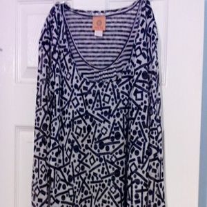 Beautiful black and white design  shirt