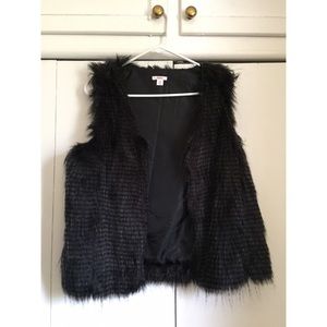 Fur vest