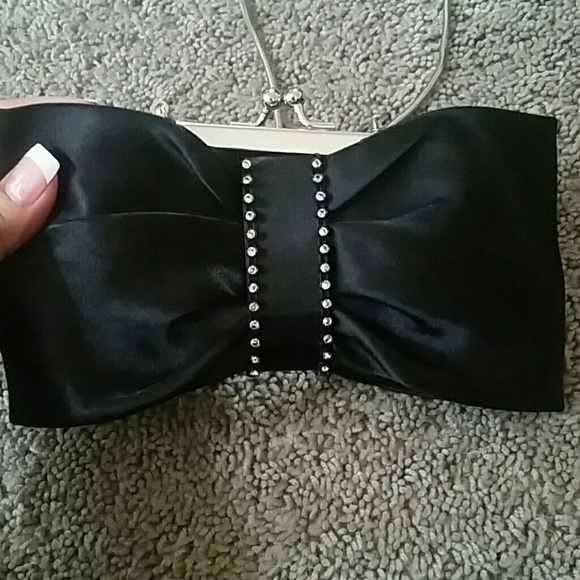 Simple black clutch