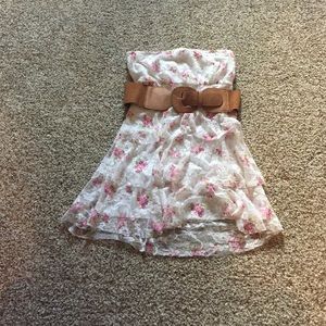 Strapless lace floral shirt