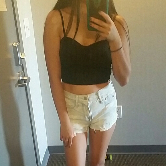 LF Crop Top - Picture 4 of 4