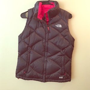 Charcoal grey north face vest