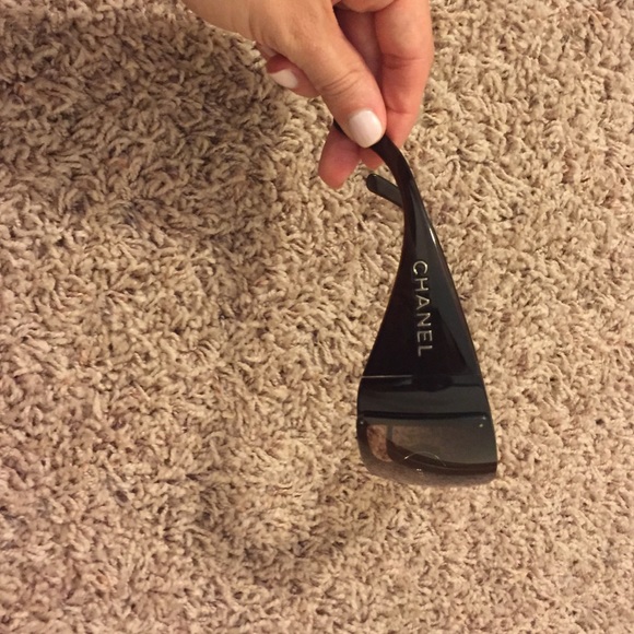 Sunglasses - Picture 2 of 3