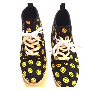 Smiley face skippy's