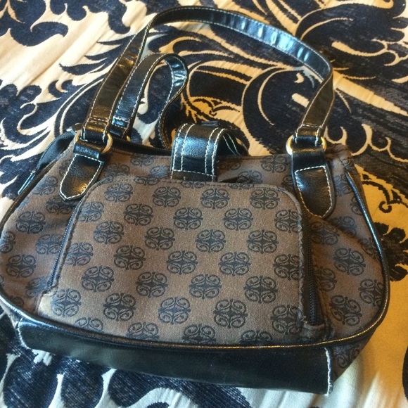 purse - Picture 2 of 2