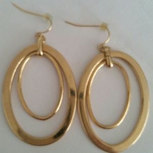 Pretty Gold Earrings