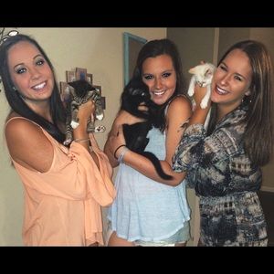 Meet your Posher, Becca