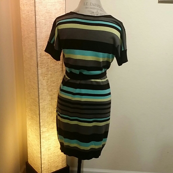 Dress - Picture 2 of 2