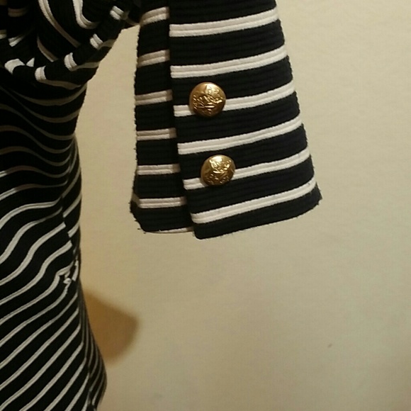Blazer - Picture 3 of 4