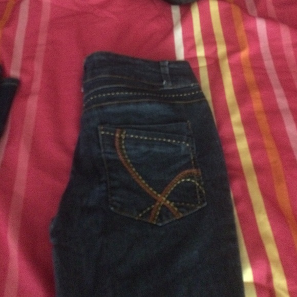 Jeans - Picture 2 of 3