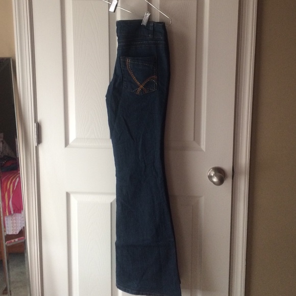 Jeans - Picture 3 of 3