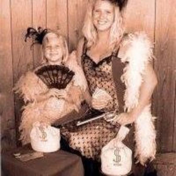 Meet your Posher, Stacy - Picture 1 of 1