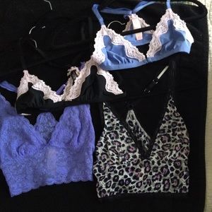 Four (4) VS Bra X Small