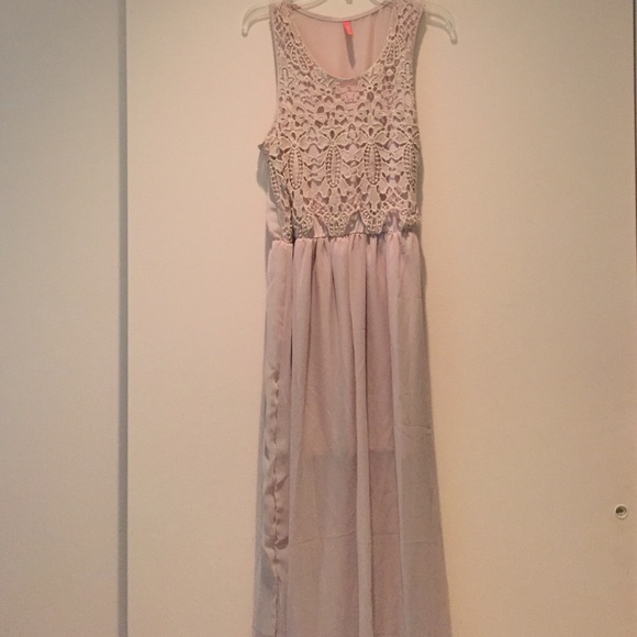 Beautiful Lace & Sheer Maxi Dress