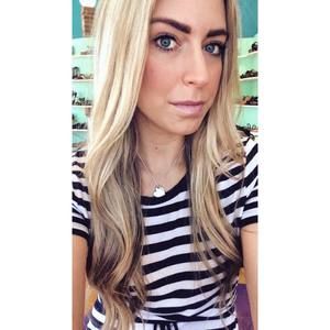 Meet your Posher, Kenzie