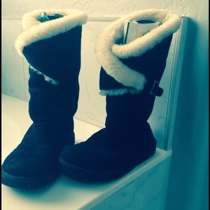 Black UGG boots