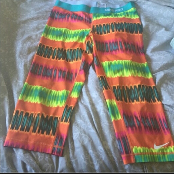 Rare Nike Pro Capri